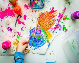 A picture of art education (paints & colors) through STEM application